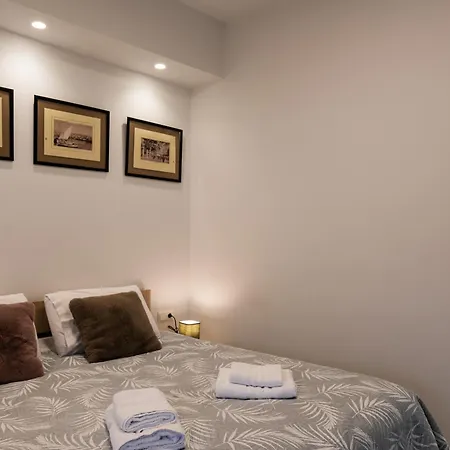 Modern Studio Apartment B-2